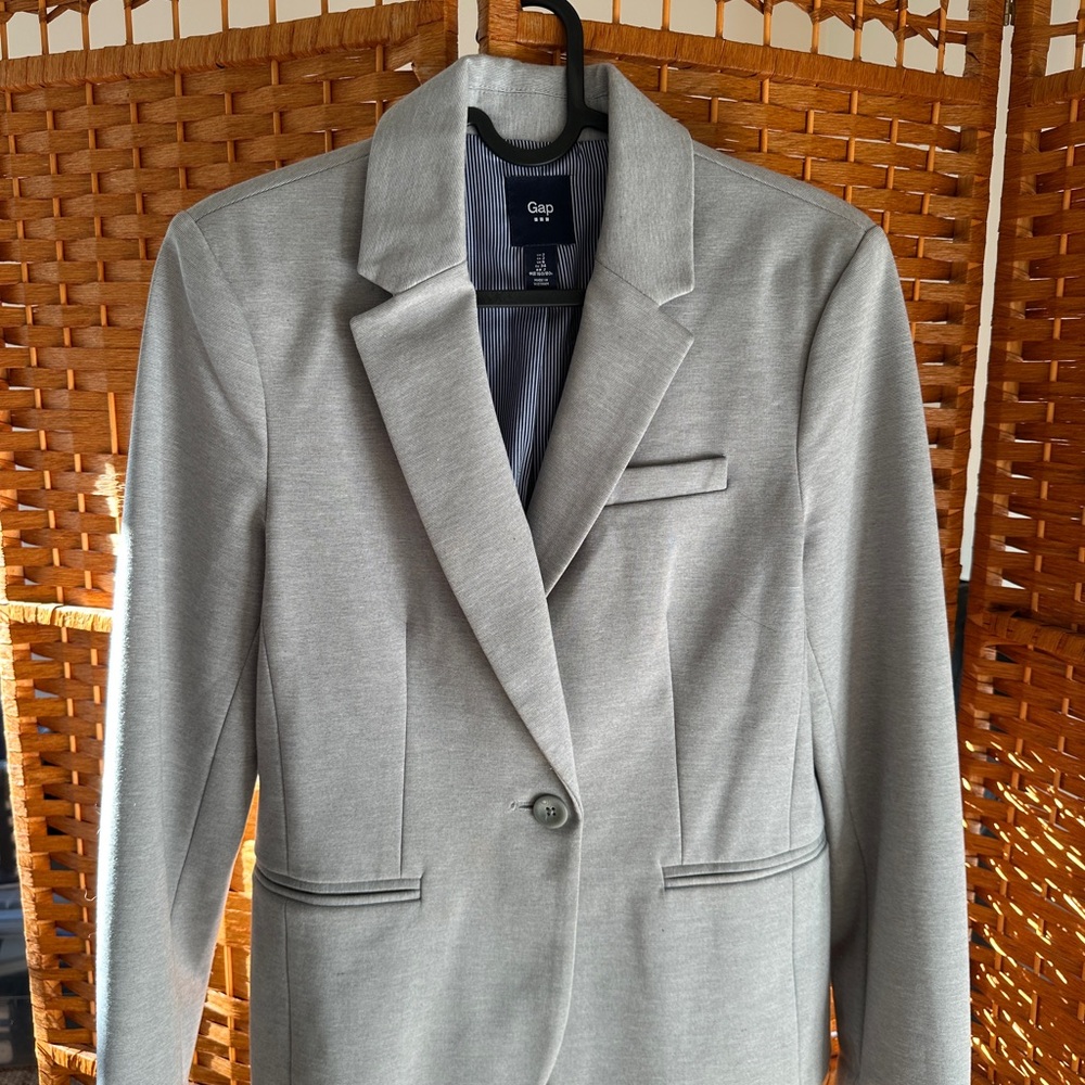 Women’s GAP Light Gray Blazer